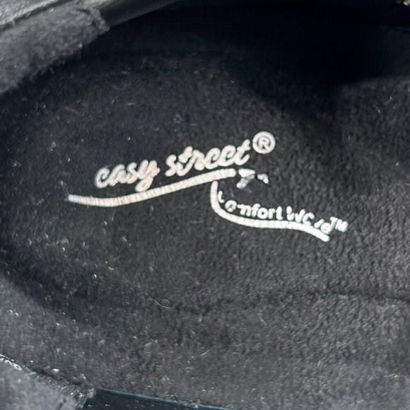 Easy Street Comfort Wave Black Lightweight Buckle Sandals Size 9 - Picture 8 of 8